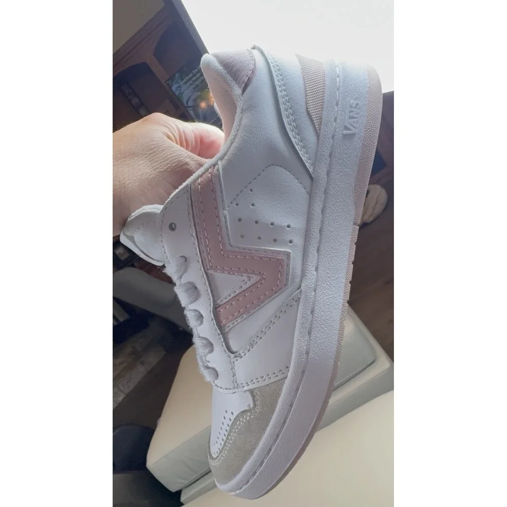 Vans Lowland 2.0 White/Sepia Rose Size 7.5W 6M EUC